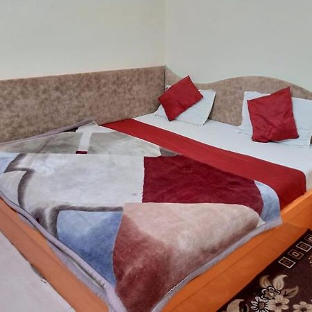 Hotel Amar Palace Pachmarhi Bagian luar foto