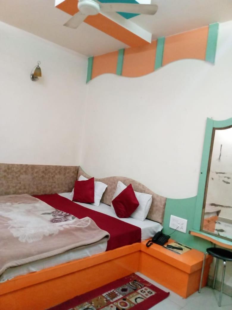 Hotel Amar Palace Pachmarhi Bagian luar foto
