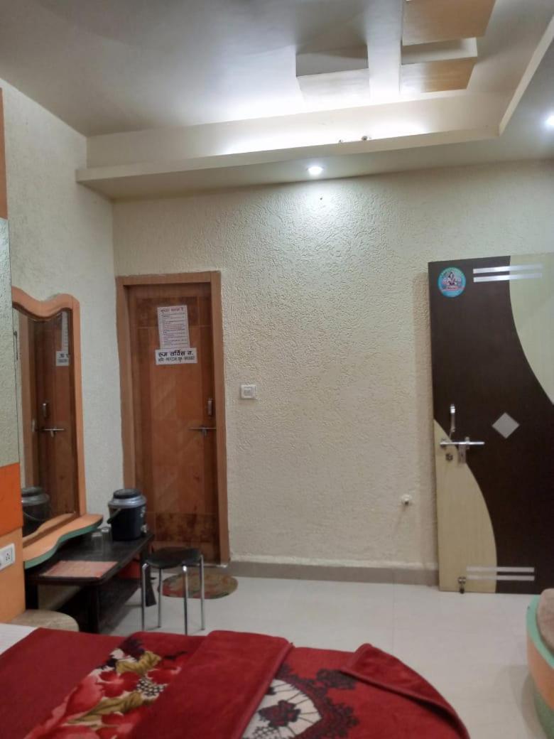 Hotel Amar Palace Pachmarhi Bagian luar foto