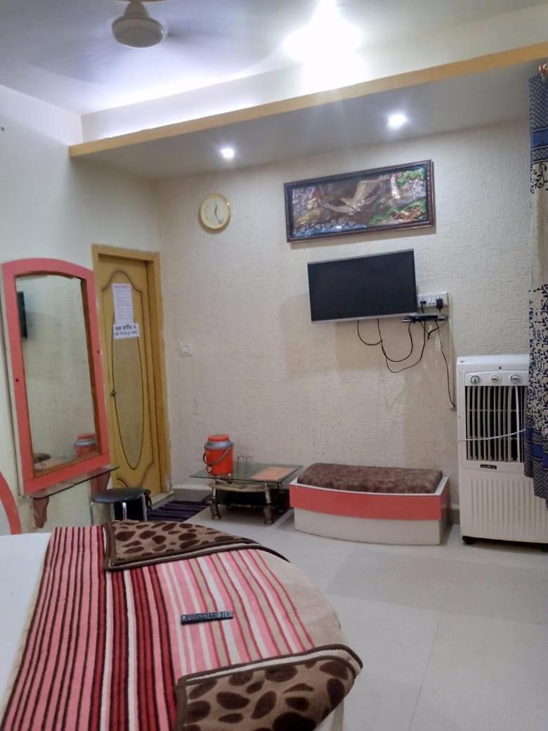 Hotel Amar Palace Pachmarhi Bagian luar foto